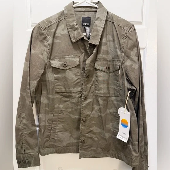 Vuori Women’s Ripstop Jacket Oregano Camo NWT Size L - Picture 1 of 6